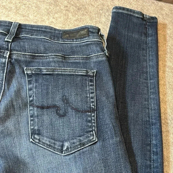 AG Jeans, The Farrah  High Rise Skinny. Size 27R - Picture 6 of 13